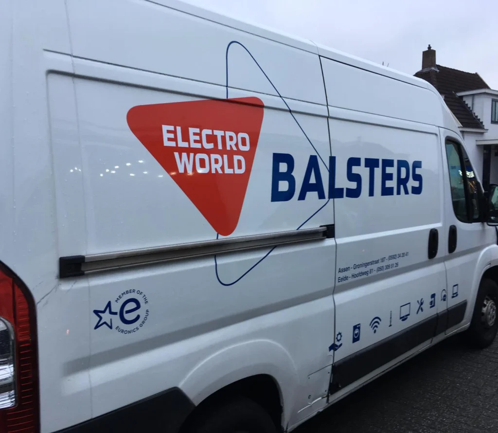 Autobelettering voor Electroworld door FaberExposize