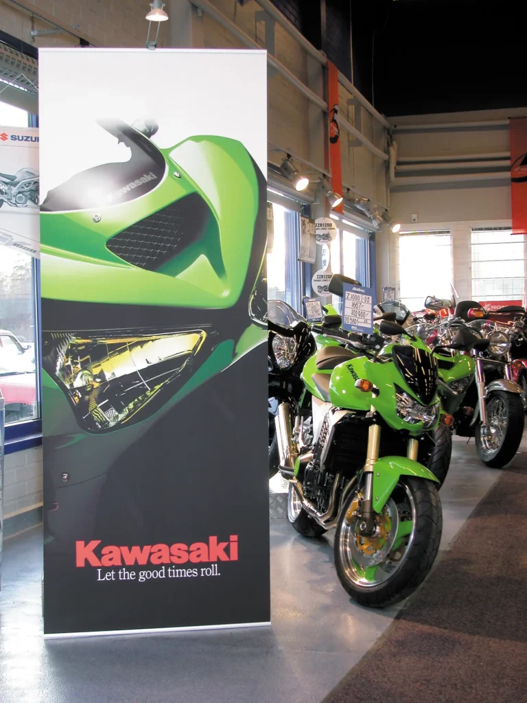 Expolinc 4-screen voor Kawasaki door FaberExposize