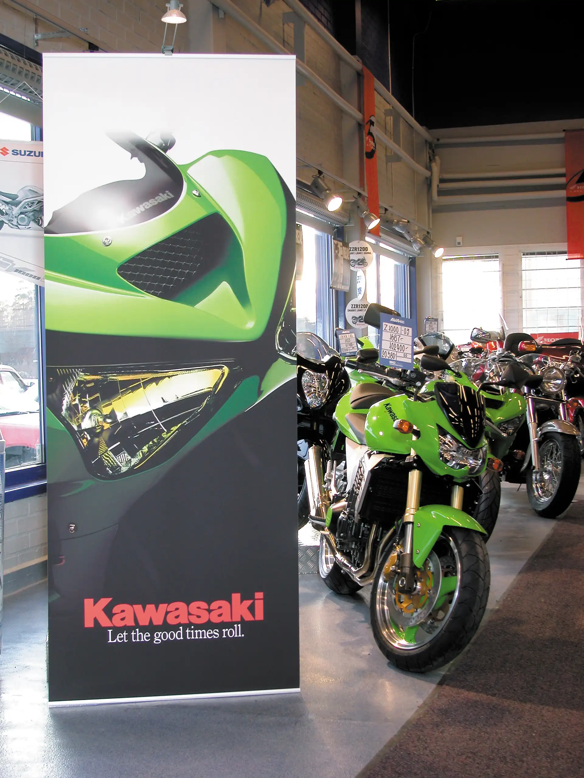 Expolinc 4-screen voor Kawasaki door FaberExposize